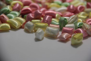 Lezzetli ve renkli şeker çeşitleri