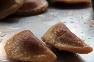 Şuruplu ve lezzetli Türk çöreği.