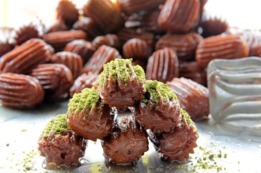 Şuruplu ve lezzetli Türk çöreği.