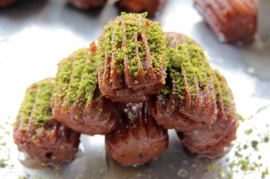 Şuruplu ve lezzetli Türk çöreği.