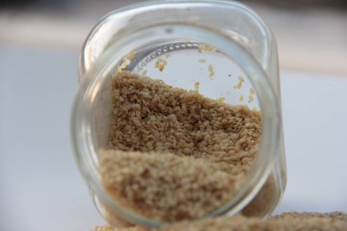 taze ve organik susam çeşnisi