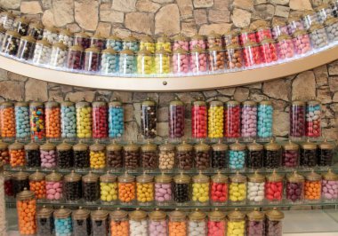 Lezzetli ve renkli drenaj şekeri