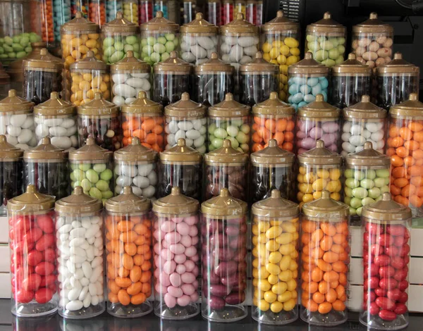 Lezzetli ve renkli drenaj şekeri