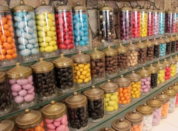 Lezzetli ve renkli drenaj şekeri