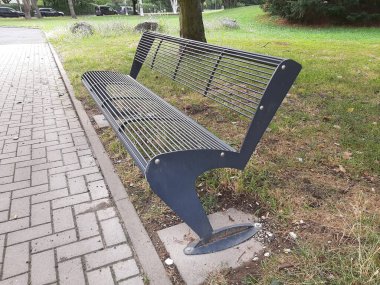 Bahçe için şık ve modern bank