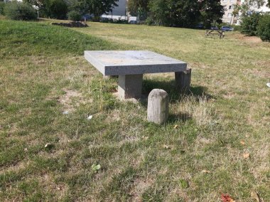 Bahçe için şık ve modern bank