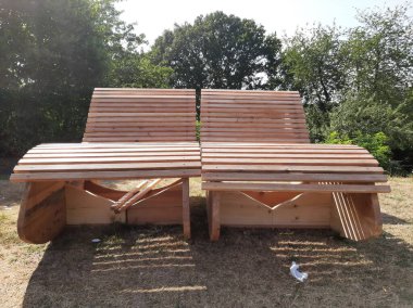 Bahçe için şık ve modern bank