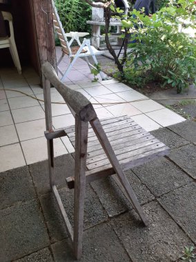 Bahçe için şık ve modern bank