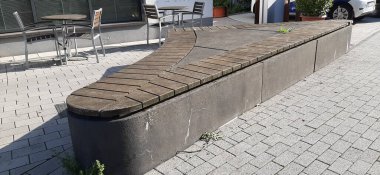 Bahçe için şık ve modern bank