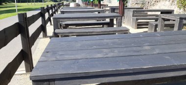 Bahçe için şık ve modern bank