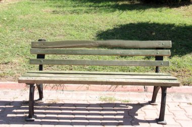 Bahçe için şık ve modern bank