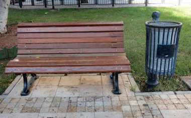 Bahçe için şık ve modern bank