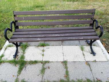 Bahçe için şık ve modern bank