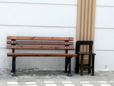 Bahçe için şık ve modern bank