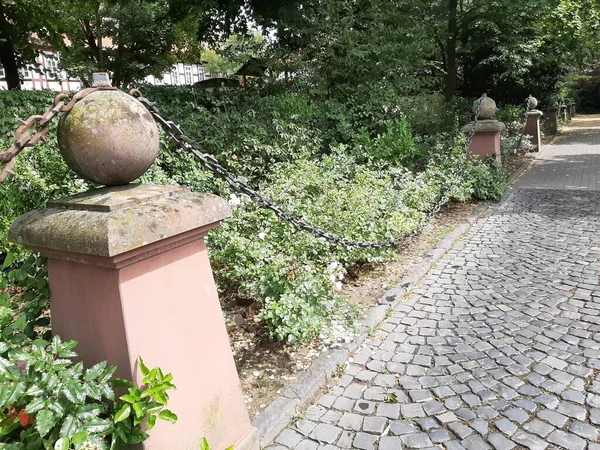 Bunte Eiserne Barriere Auf Der Straße — Stockfoto