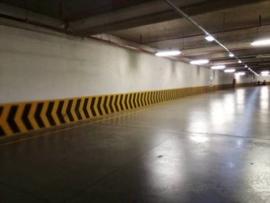 Güzel modern ve şık bir kapı.