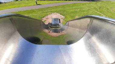 Parktaki çocuk parkı.