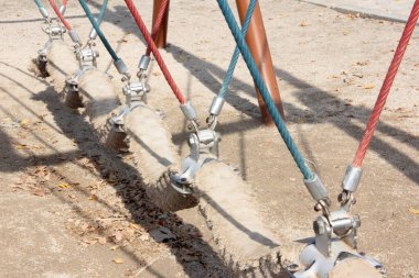 Parktaki çocuk parkı.