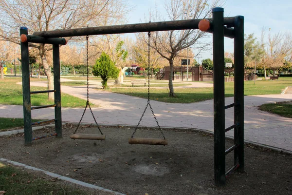 Aire Jeux Pour Enfants Dans Parc — Photo