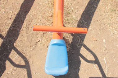 Parktaki çocuk parkı.