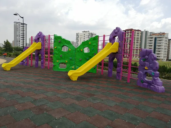 Aire Jeux Pour Enfants Dans Parc — Photo