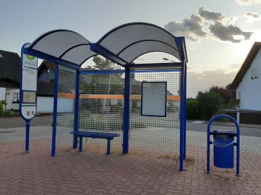 Çelik çatı, inşaat alanında metal çatı