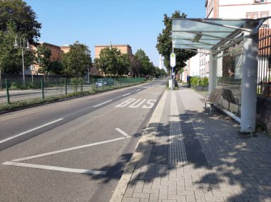 Çelik çatı, inşaat alanında metal çatı