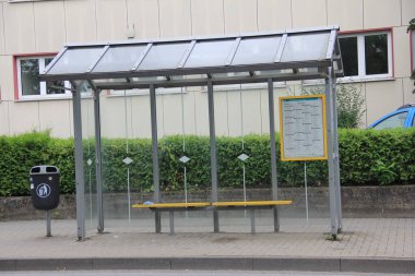 Çelik çatı, inşaat alanında metal çatı