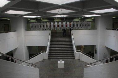 Çelik çatı, inşaat alanında metal çatı