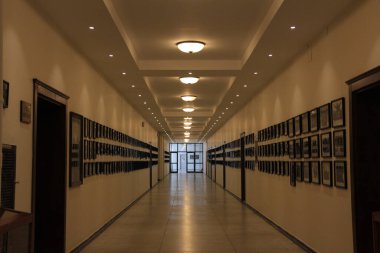 Çelik çatı, inşaat alanında metal çatı