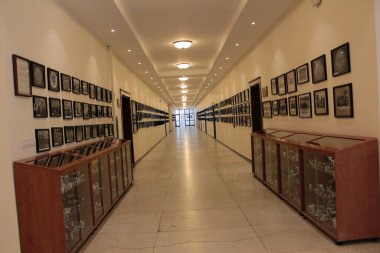 Çelik çatı, inşaat alanında metal çatı