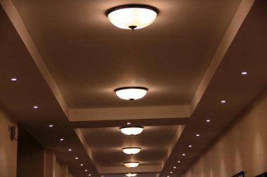 Çelik çatı, inşaat alanında metal çatı