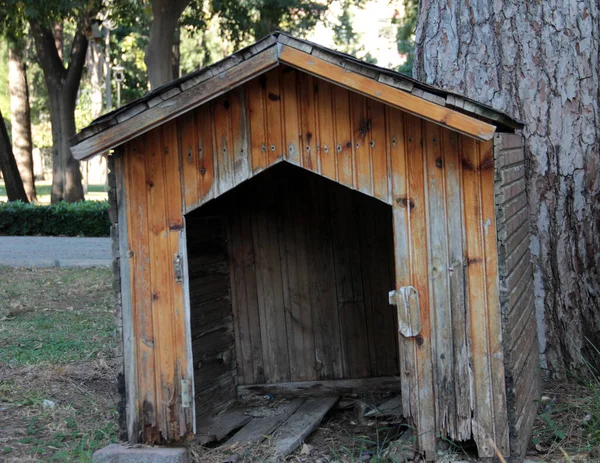 Hout Decoratieve Vogelhuisje — Stockfoto