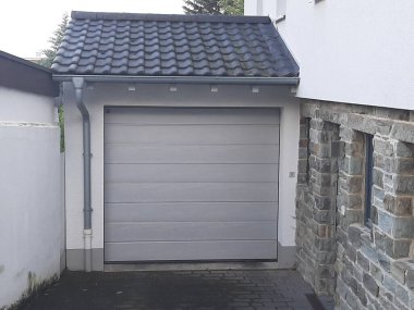 Modern ve dekoratif garaj kapısı