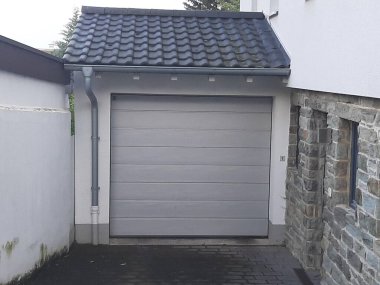 Modern ve dekoratif garaj kapısı