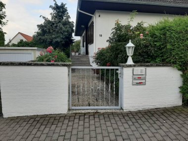 Modern ve dekoratif garaj kapısı