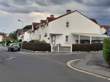 Modern ve dekoratif garaj kapısı