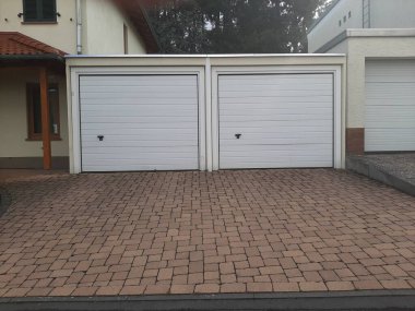 Modern ve dekoratif garaj kapısı