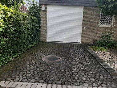 Modern ve dekoratif garaj kapısı