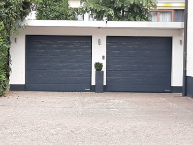 Modern ve dekoratif garaj kapısı