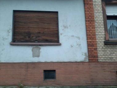 Modern ve dekoratif garaj kapısı