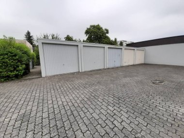 Modern ve dekoratif garaj kapısı