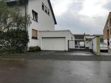 Modern ve dekoratif garaj kapısı