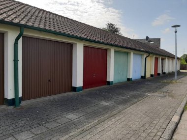 Modern ve dekoratif garaj kapısı