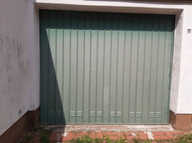 Modern ve dekoratif garaj kapısı