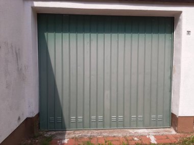 Modern ve dekoratif garaj kapısı