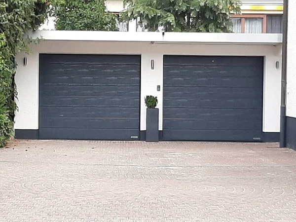 Modern ve dekoratif garaj kapısı