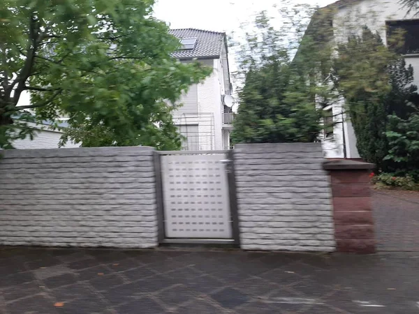 Modern ve dekoratif garaj kapısı