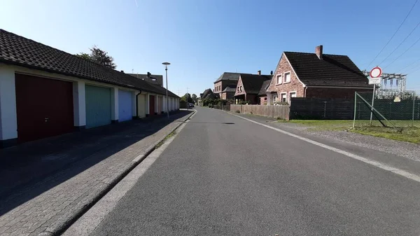 Modern ve dekoratif garaj kapısı