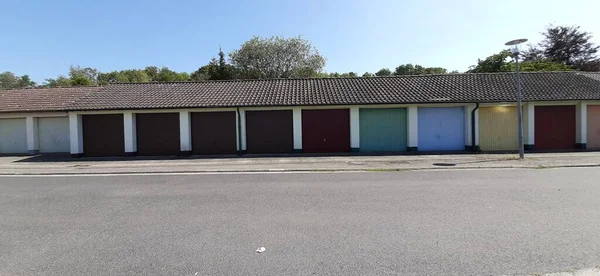 Modern ve dekoratif garaj kapısı